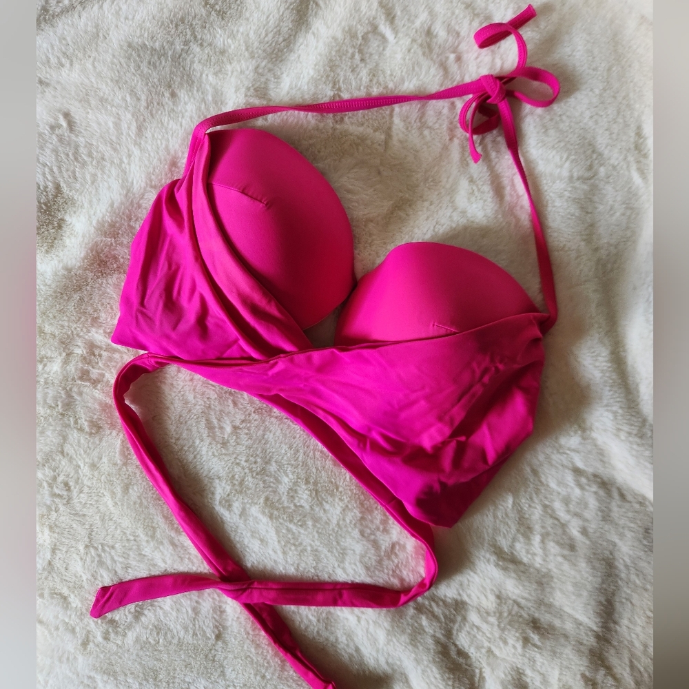 🆕️VS- Wrap Swim Top - Picture 13 of 16